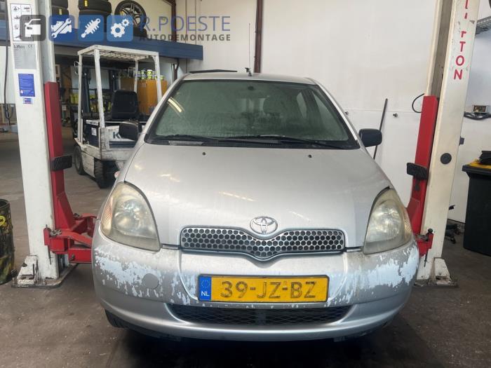 Toyota Yaris 1.3 16V VVT-i Sloopvoertuig (2002, Grijs)