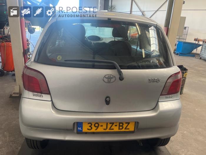 Toyota Yaris 1.3 16V VVT-i Sloopvoertuig (2002, Grijs)