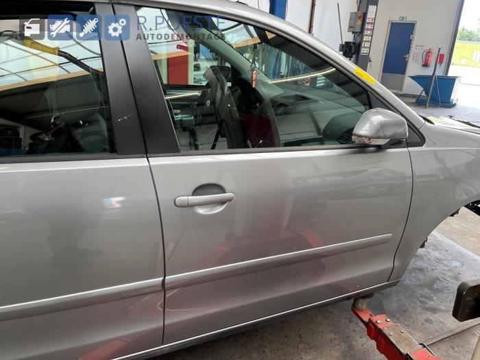 Volkswagen Polo IV 1.4 16V Sloopvoertuig (2006, Grijs)