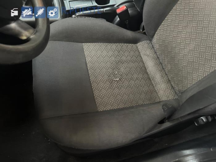 Ford Mondeo III 1.8 16V Sloopvoertuig (2005, Zwart)