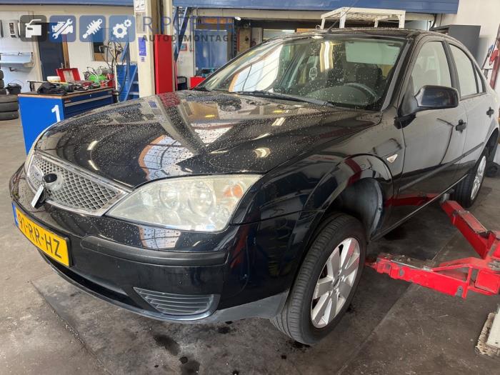 Ford Mondeo III 1.8 16V Sloopvoertuig (2005, Zwart)