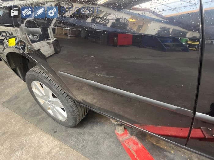 Ford Mondeo III 1.8 16V Sloopvoertuig (2005, Zwart)