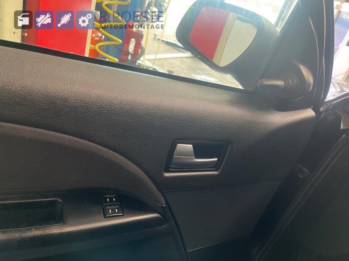Ford Mondeo III 1.8 16V Sloopvoertuig (2005, Zwart)