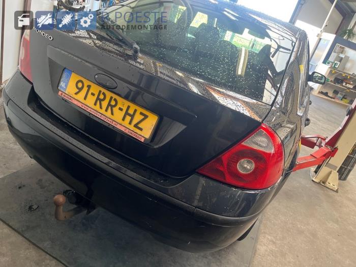 Ford Mondeo III 1.8 16V Sloopvoertuig (2005, Zwart)