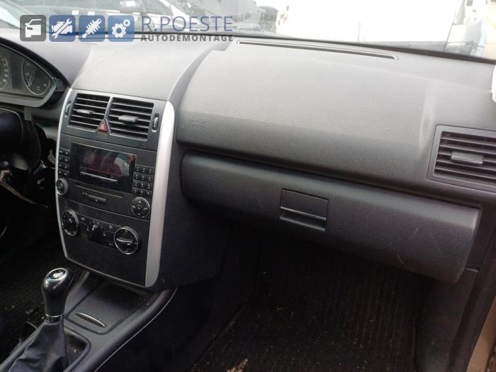 Mercedes A 1.5 A-150 5-Drs. Sloopvoertuig (2005, Beige)