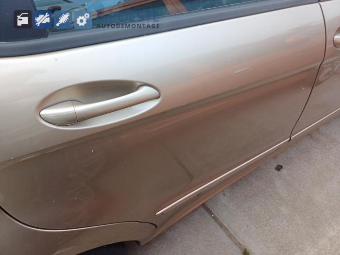 Mercedes A 1.5 A-150 5-Drs. Sloopvoertuig (2005, Beige)