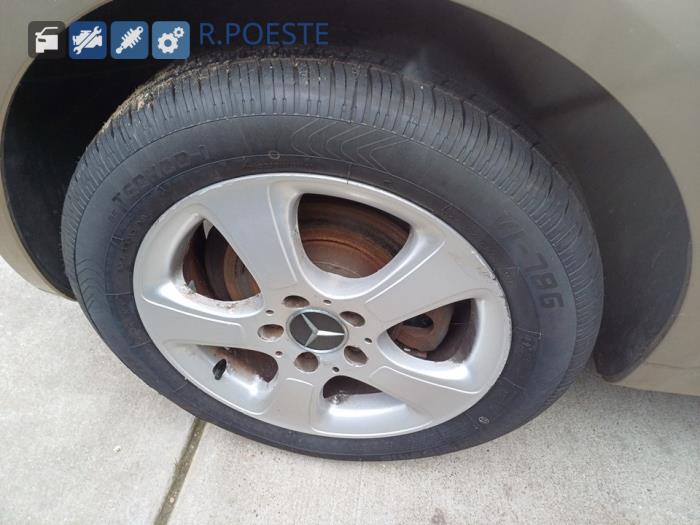 Mercedes A 1.5 A-150 5-Drs. Sloopvoertuig (2005, Beige)