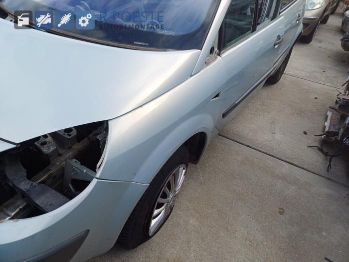 Renault Scénic II 1.6 16V Sloopvoertuig (2004, Grijs)