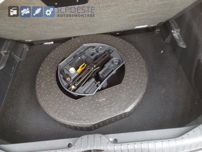 Citroen C3 Picasso 1.4 16V VTI 95 Sloopvoertuig (2010, Groen)