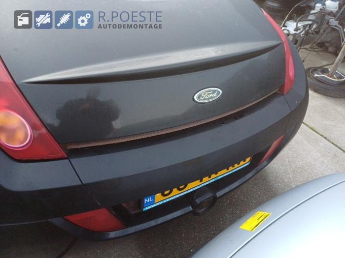 Ford StreetKa 1.6i Sloopvoertuig (2003, Zwart)