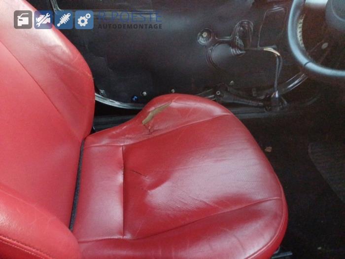 Ford StreetKa 1.6i Sloopvoertuig (2003, Zwart)