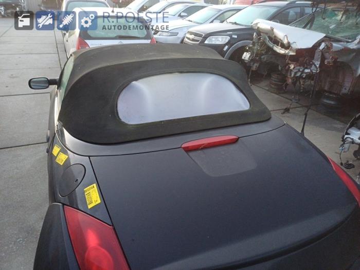 Ford StreetKa 1.6i Sloopvoertuig (2003, Zwart)