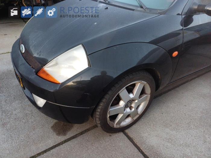 Ford StreetKa 1.6i Sloopvoertuig (2003, Zwart)