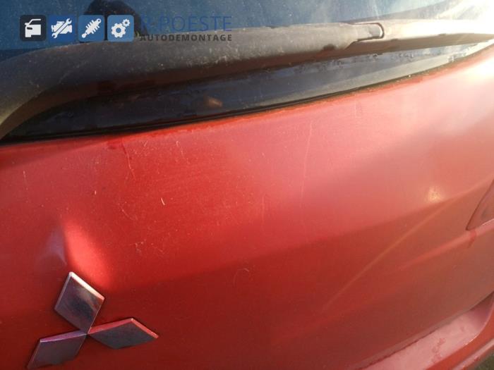 Mitsubishi Colt 1.3 16V Sloopvoertuig (2006, Rood)