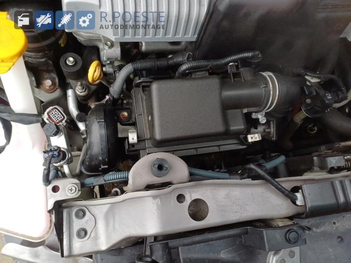 Toyota Yaris III 1.5 16V Hybrid Sloopvoertuig (2017, Grijs)