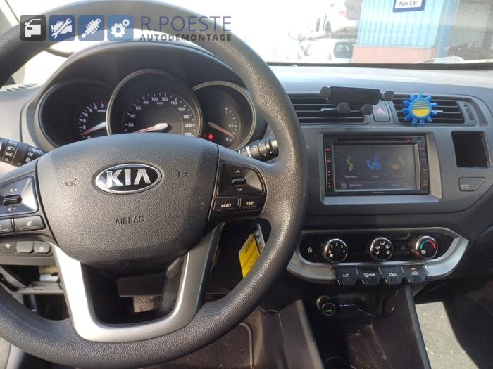 Kia Rio III 1.2 CVVT 16V Sloopvoertuig (2013, Wit)
