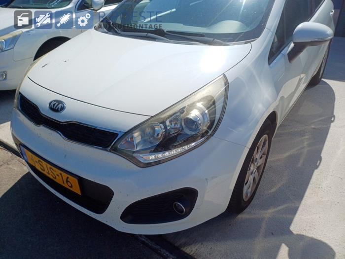 Kia Rio III 1.2 CVVT 16V Sloopvoertuig (2013, Wit)