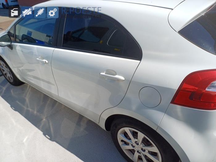 Kia Rio III 1.2 CVVT 16V Sloopvoertuig (2013, Wit)