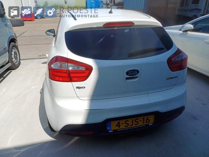 Kia Rio III 1.2 CVVT 16V Sloopvoertuig (2013, Wit)