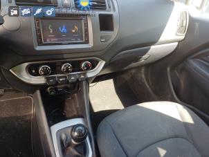 Kia Rio III 1.2 CVVT 16V Sloopvoertuig (2013, Wit)