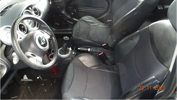 Mini Mini Cooper S 1.6 16V Sloopvoertuig (2002, Metallic, Donker, Zilvergrijs)