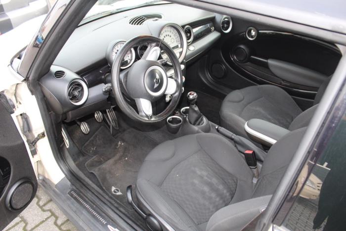 Mini Mini 1.6 16V John Cooper Works Sloopvoertuig (2009, Wit)
