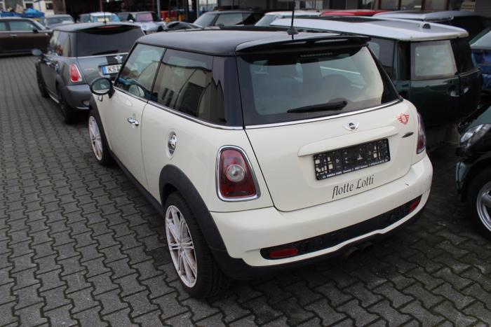 Mini Mini 1.6 16V John Cooper Works Sloopvoertuig (2009, Wit)
