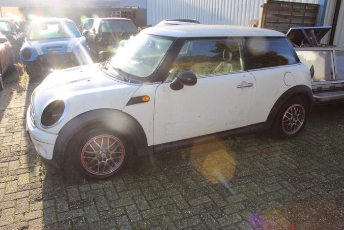 Mini Mini 1.4 16V One Sloopvoertuig (2010, Wit)