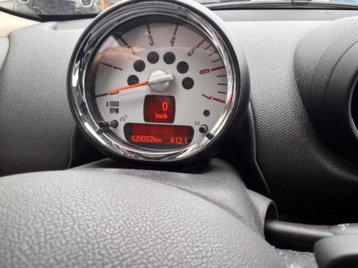 Mini Paceman 2.0 16V Cooper SD Occasion (2012, Donker, Metallic, Rood)