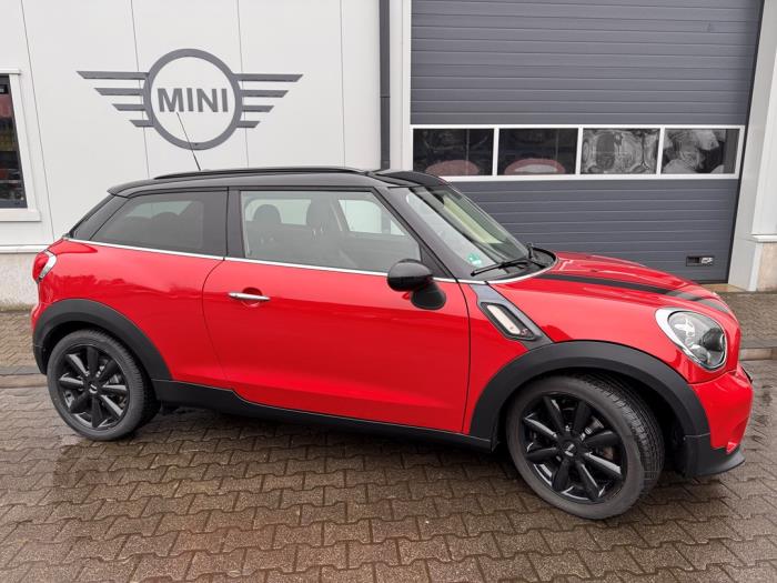 Mini Paceman 2.0 16V Cooper SD Occasion (2012, Donker, Metallic, Rood)