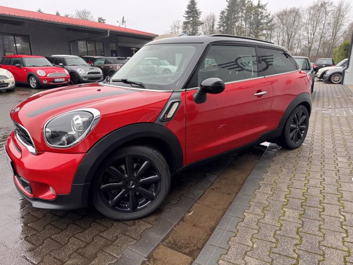 Mini Paceman 2.0 16V Cooper SD Occasion (2012, Donker, Metallic, Rood)