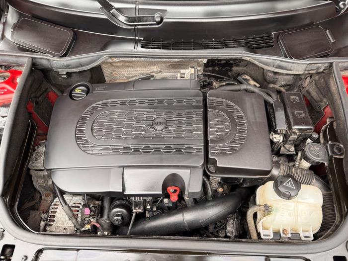 Mini Paceman 2.0 16V Cooper SD Occasion (2012, Donker, Metallic, Rood)