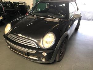 Mini Mini Open 1.6 16V One Sloopvoertuig (2007, Metallic, Zwart)