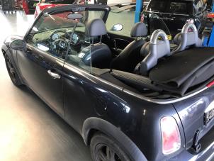 Mini Mini Open 1.6 16V One Sloopvoertuig (2007, Metallic, Zwart)