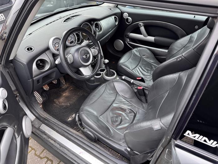 Mini Mini Cooper S 1.6 16V Sloopvoertuig (2004, Donker, Metallic, Grijs)