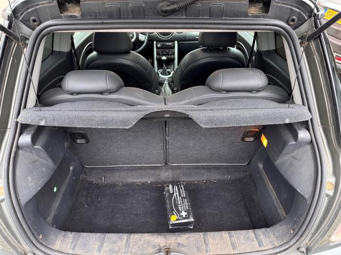 Mini Mini Cooper S 1.6 16V Sloopvoertuig (2004, Donker, Metallic, Grijs)