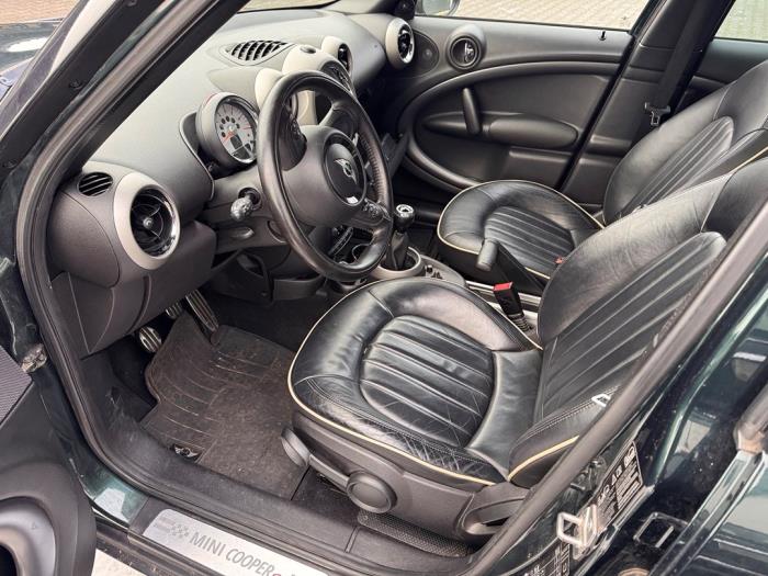 Mini Countryman 2.0 Cooper SD 16V ALL4 Sloopvoertuig (2012, Donker, Metallic, Groen)
