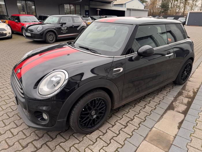 Mini Mini 1.2 12V One Sloopvoertuig (2017, Metallic, Zwart)