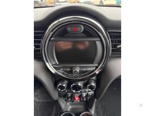 Mini Mini 1.2 12V One Sloopvoertuig (2017, Metallic, Zwart)