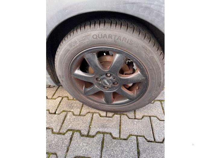 Mini Mini 1.6 16V Cooper Sloopvoertuig (2007, Metallic, Zilvergrijs)