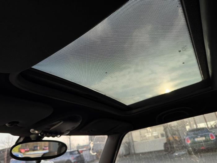 Mini Mini 1.6 16V Cooper Sloopvoertuig (2007, Metallic, Zilvergrijs)