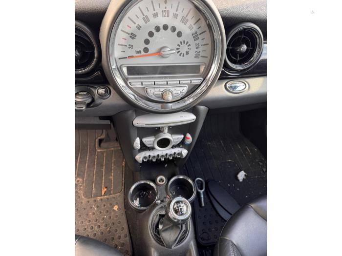 Mini Mini 1.6 16V Cooper Sloopvoertuig (2007, Metallic, Zilvergrijs)