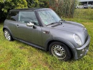 Mini Mini 1.6 16V Cooper S Sloopvoertuig (2003, Metallic, Donker, Zilvergrijs)