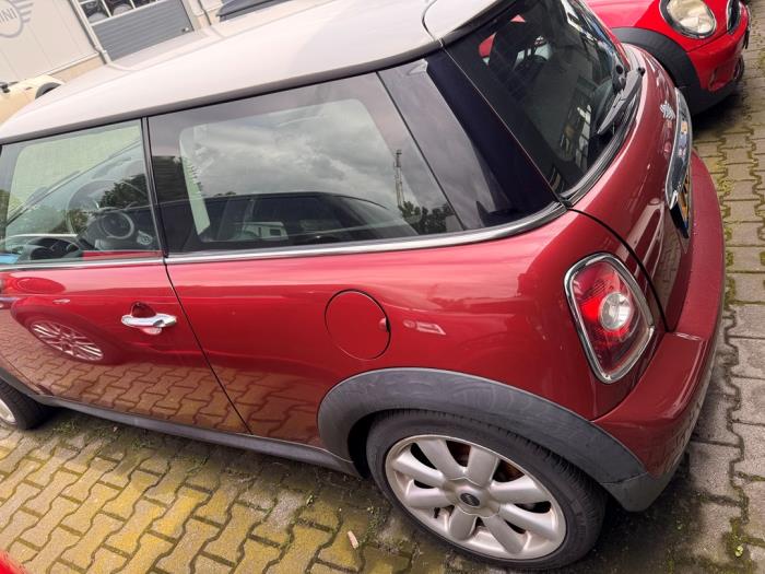 Mini Mini 1.6 16V Cooper Sloopvoertuig (2007, Donker, Metallic, Rood)