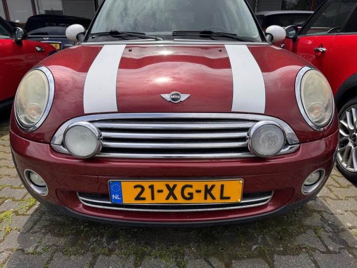 Mini Mini 1.6 16V Cooper Sloopvoertuig (2007, Donker, Metallic, Rood)