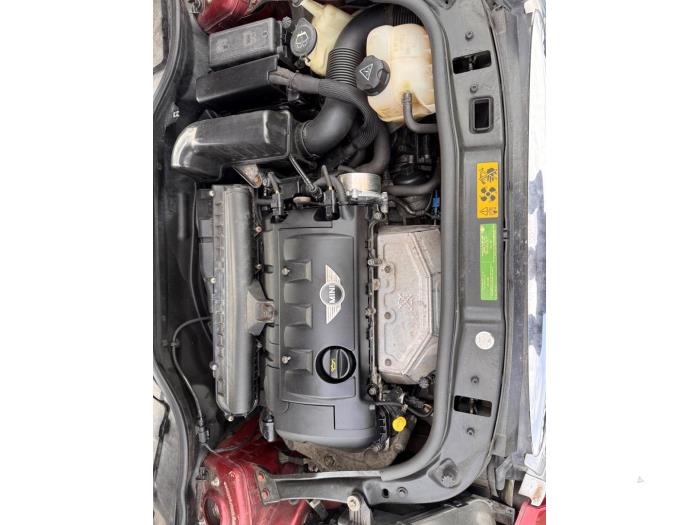 Mini Mini 1.6 16V Cooper Sloopvoertuig (2007, Donker, Metallic, Rood)