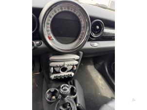 Mini Mini 1.6 16V Cooper Sloopvoertuig (2007, Donker, Metallic, Rood)