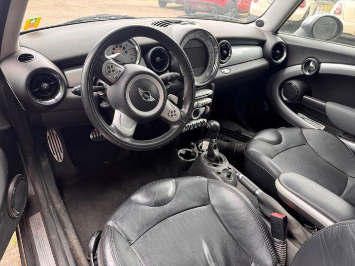 Mini Mini 1.6 16V Cooper S Sloopvoertuig (2007, Metallic, Donker, Zilvergrijs, Zilver)