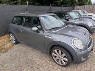 Mini Mini 1.6 16V Cooper S Sloopvoertuig (2007, Metallic, Donker, Zilvergrijs, Zilver)