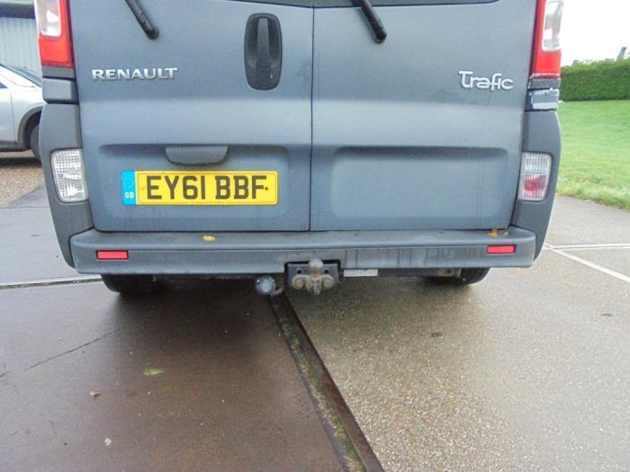 Renault Trafic New 2.5 dCi 16V 145 Sloopvoertuig (2011, Grijs)